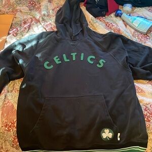 Nike Large Celtics Old School Hoodie